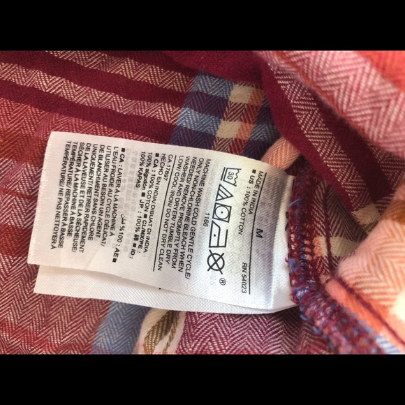 Old Navy Plaid Classic Fit Shirt - Picture 3 of 3